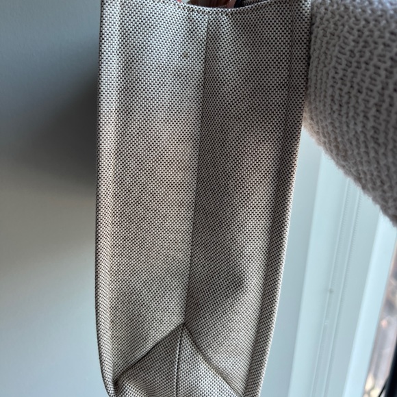 Chloe Medium Woody Tote - Picture 7 of 9